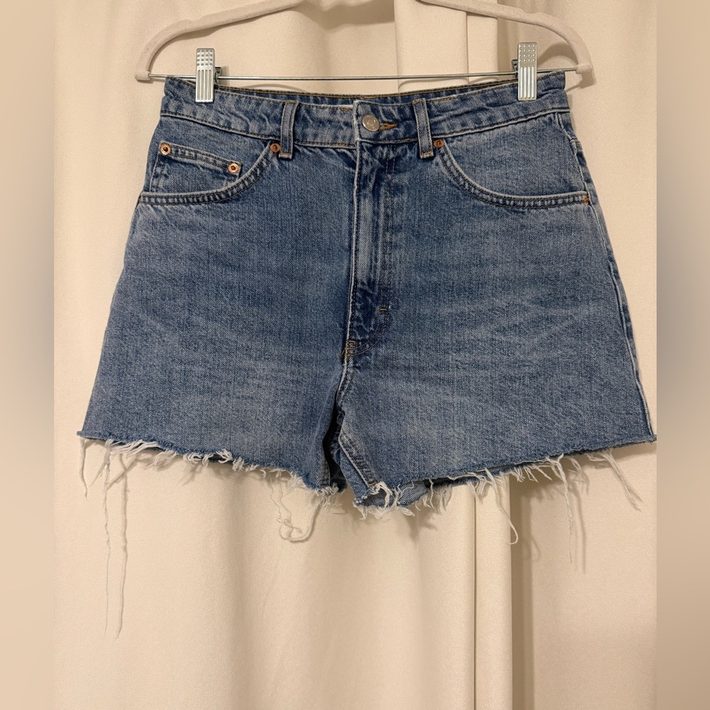 Topshop High Waist A-line Distressed Raw Hem Jean Shorts in Classic Blue Size 6